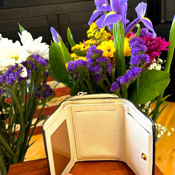 Coach wallet - Picture 3 of 5